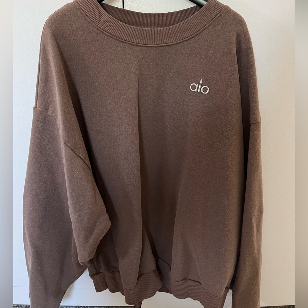 Alo Accolade Crew Neck Pullover- Espresso